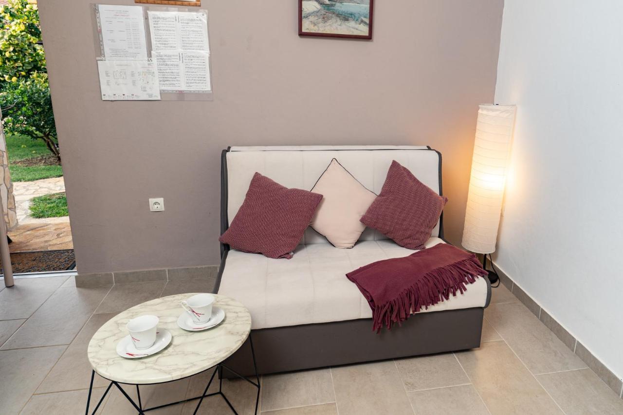 Holiday Home Kerniat Pola Esterno foto