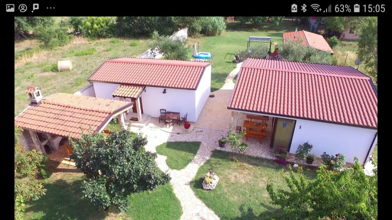 Holiday Home Kerniat Pola Esterno foto